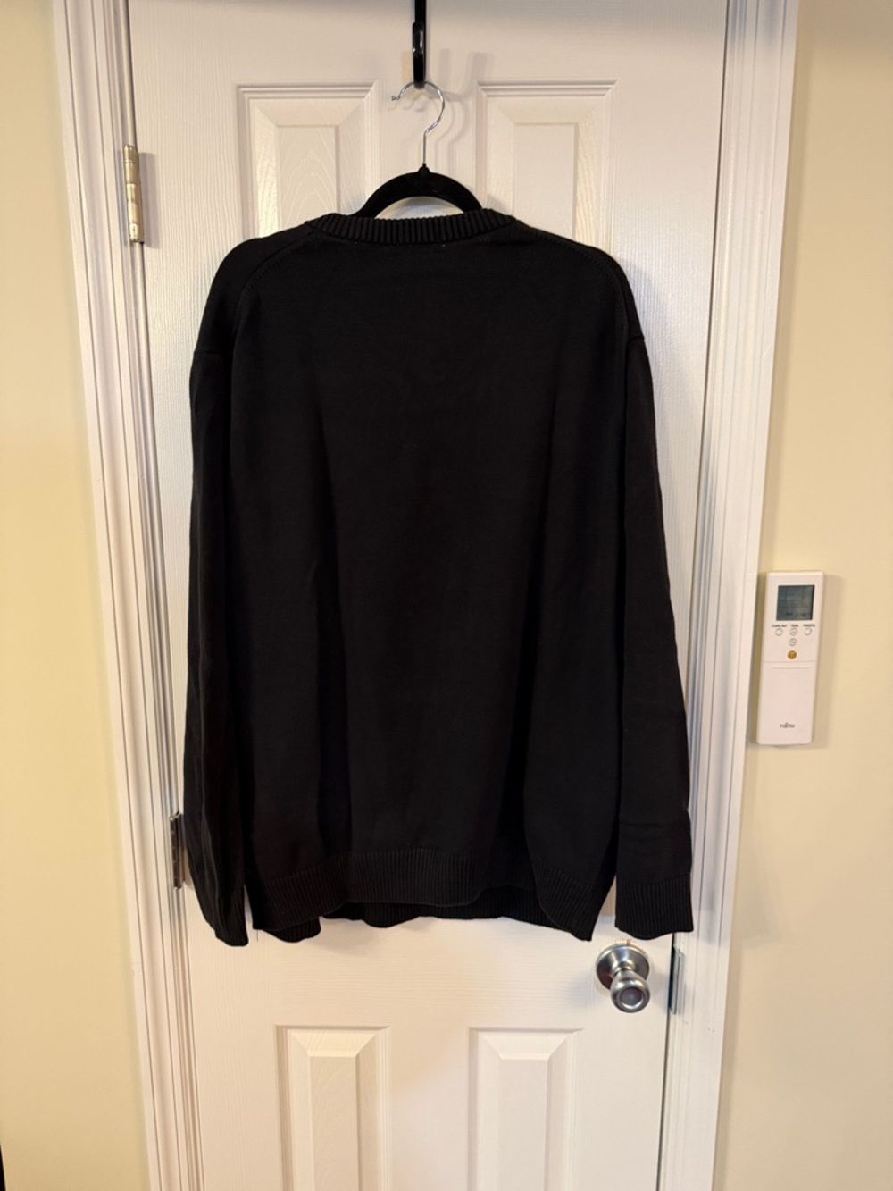 Timberland Black Sweater with Gray Chest Logo 3x - Picture 5 of 5